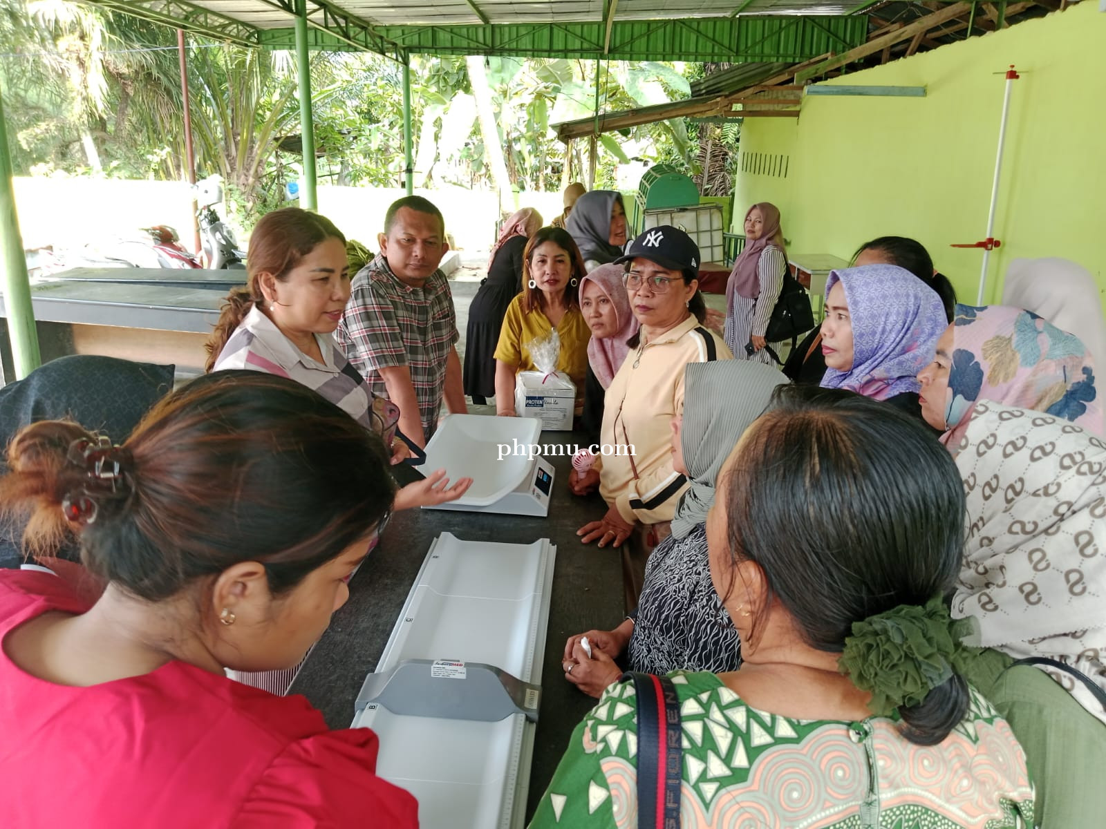 SURVEI KADIS DAN ROMBONGAN DALAM RANGKA KUNJUNGAN KERJA GUBENUR SUMATERA UTARA DI DESA PADANG BRAHRA